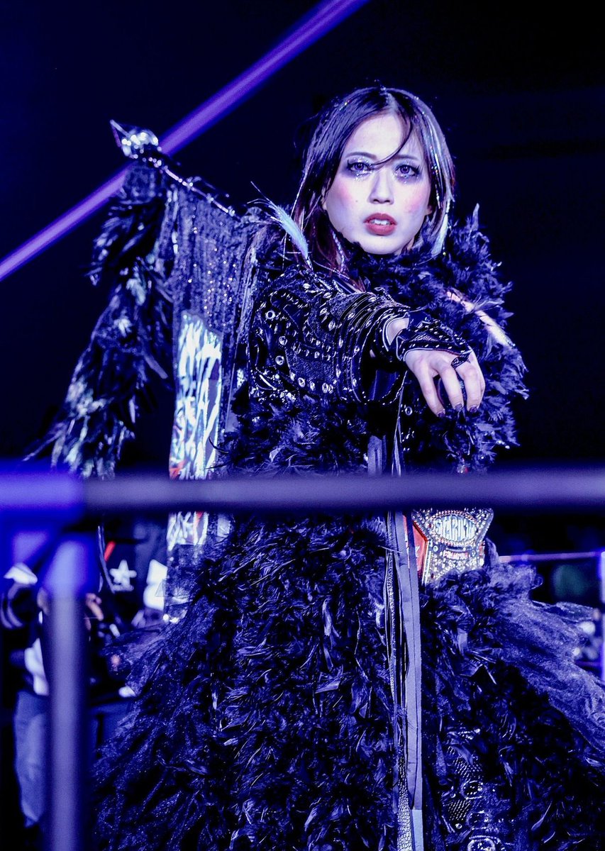 IyosMoonsault's tweet photo. saya kamitani is fucking is insane https://t.co/GLOsStiAYe