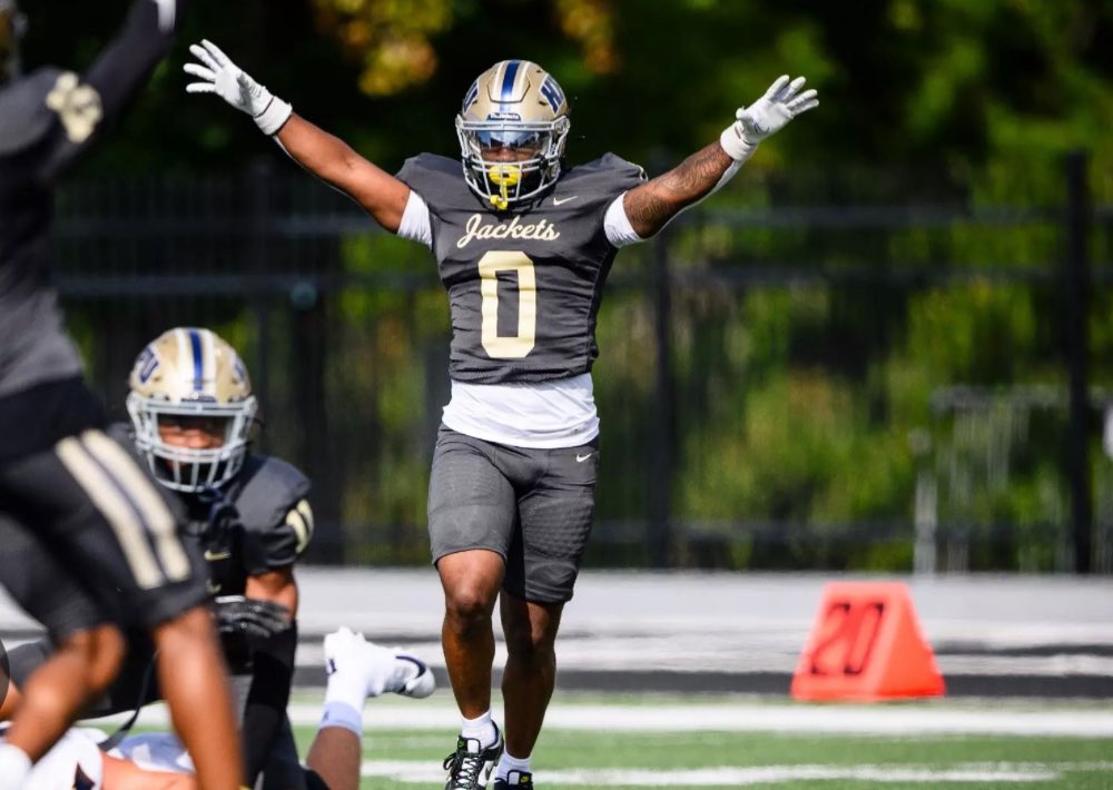 Damien Duckworth jr (@damienduck08) on Twitter photo Blessed to receive my first offer from howard payne university!!!#agtg #blessed #godsplan
<a href="/CoachSnyder45/">Kevin Snyder</a> <a href="/CoachSoria/">Coach James Soria</a> Blessed to receive my first offer from howard payne university!!!#agtg #blessed #godsplan
<a href="/CoachSnyder45/">Kevin Snyder</a> <a href="/CoachSoria/">Coach James Soria</a>
