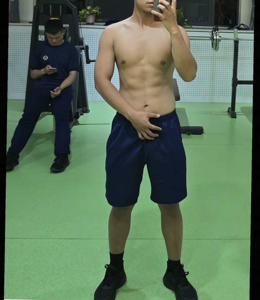 蓝憨憨(出原味) tweet media