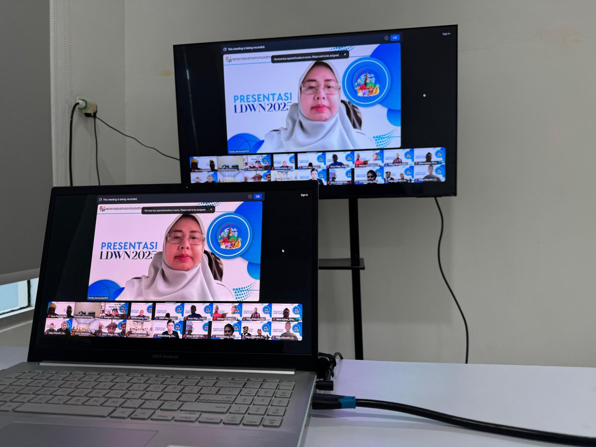 tpp_berau's tweet photo. Presentasi Kampung Payung-Payung, Kec. Maratua dalam Lomba Desa Wisata Nusantara 2025 
.
#LDWN2025
#BerwisataKeDesaAja
#tppprovkaltim
#tppberau
#tpphadiruntuksemuaDesa
#BangunDesaBangunIndonesia
#DesaTerdepanUntukIndonesia https://t.co/HIrYyBPMSx