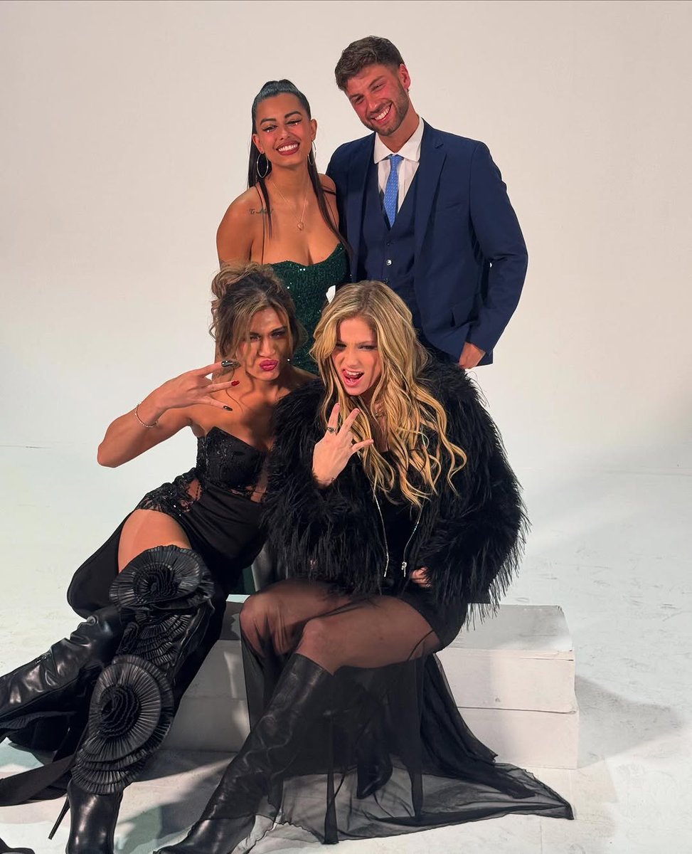Luchiarchive's tweet photo. Fotón ❤️‍🔥siempre TRIDENTE 🔱 
#GranHermano https://t.co/BE72lzJaxy