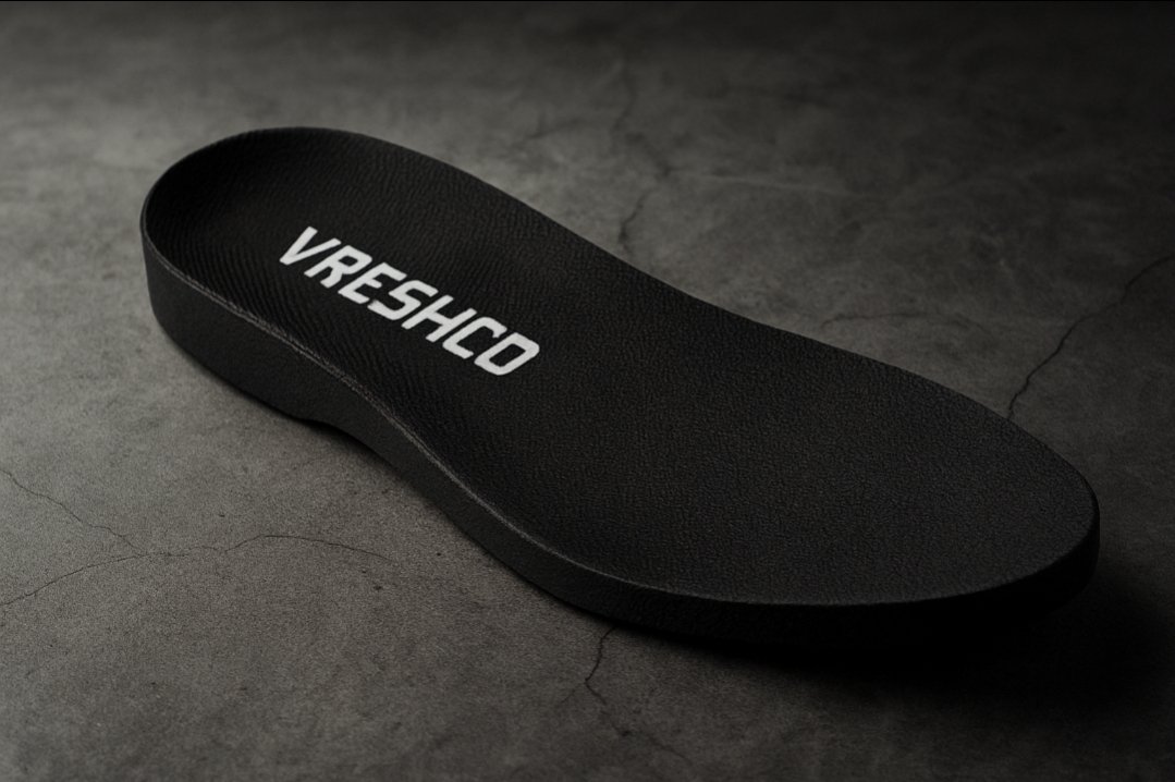 vreshco2025's tweet photo. Most “budget” sneakers in India cut corners where it hurts most:
👎 Cheap foam that flattens in 2 weeks
👎 Hard soles that kill your feet
👎 Designs that fall apart with one monsoon

We’re building something better.
Sneakers that actually last 👟 https://t.co/ffptApLPtE