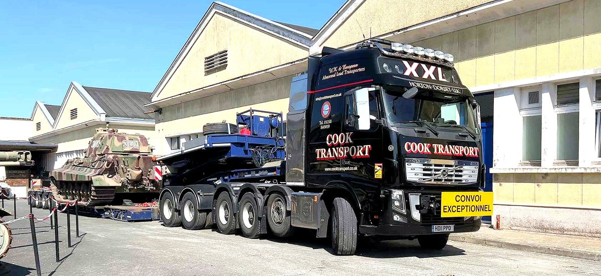 King Tiger roars into Bovington tank museum for a UK first  swanage.news/king-tiger-roa…