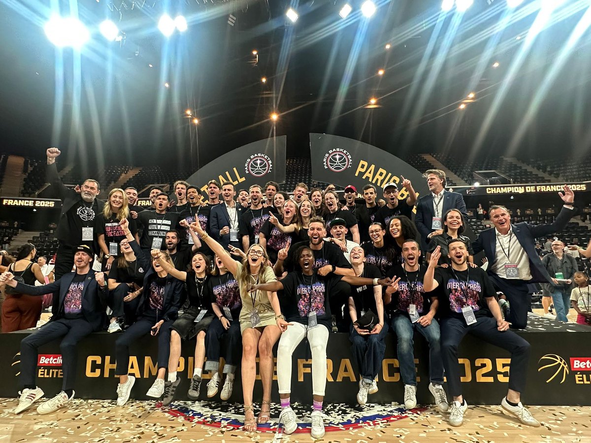 Un rêve de gosse on avait dit… Ce <a href="/ParisBasketball/">Paris Basketball</a> c’est un truc de fou !!!