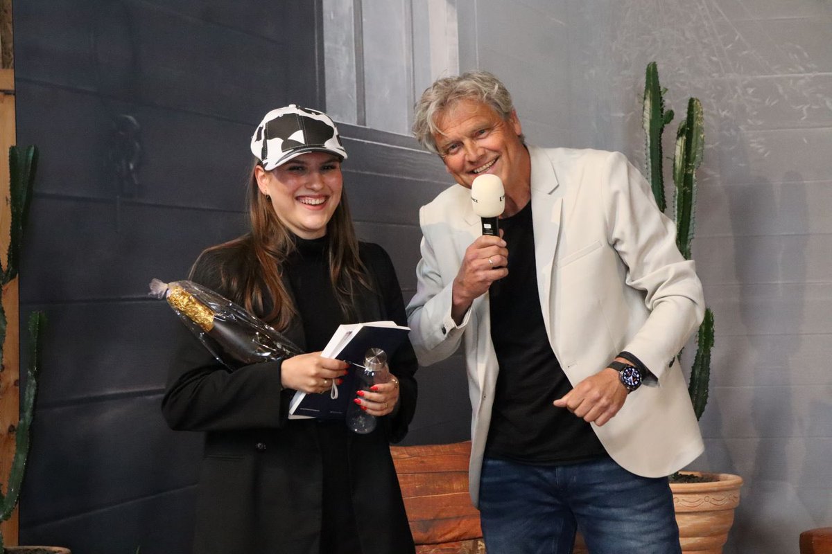 Bas Baalmans (@basbaalmans) on Twitter photo Always fun met <a href="/Kahoot/">Kahoot!</a> op <a href="/hanze/">Hanze</a> Always fun met <a href="/Kahoot/">Kahoot!</a> op <a href="/hanze/">Hanze</a>