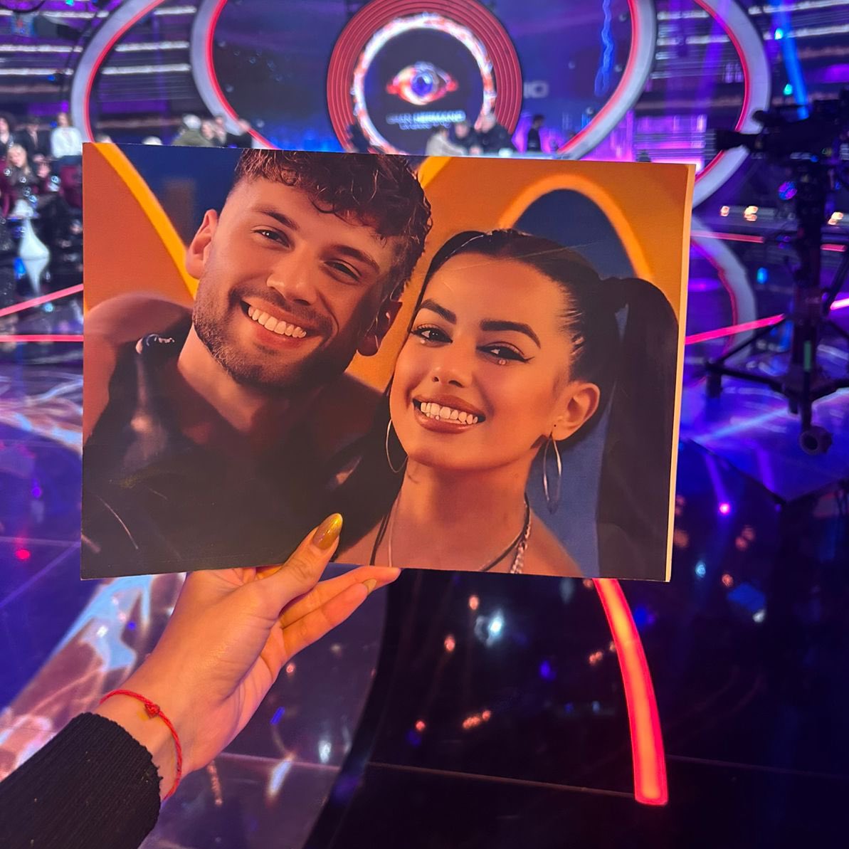 SIEMPRE ELLOS 
 #GranHermano