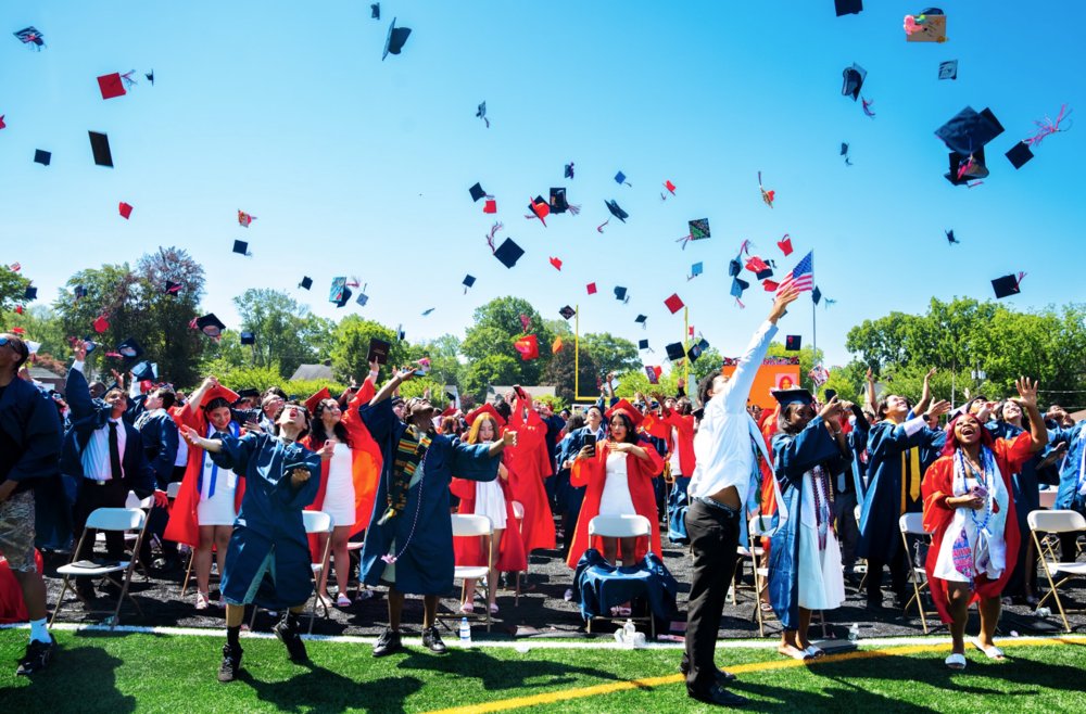 Plainfield Public Schools Celebrates the Class of 2025 in an Uplifting Commencement Ceremony plainfieldnjk12.org/o/pps/article/…