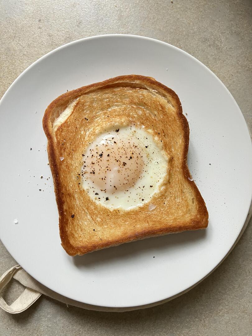 homevsfastfood's tweet image. [homemade] Egg in a hole
👉 homecookingvsfastfood.com
#EggInAHole #HomemadeBreakfast #BrunchGoals #ComfortFood #CookingAtHome #homecooking #food #recipes #foodpic #foodie #foodlover #cooking #hungry #goodfood #homecookingvsfastfood