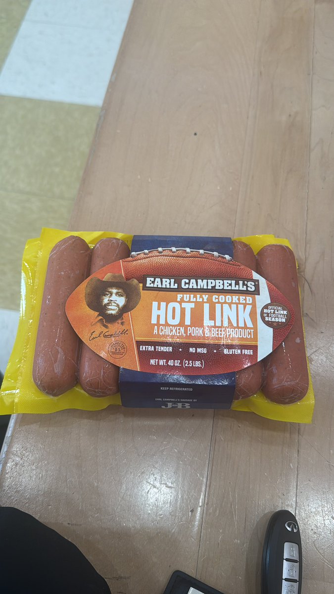 SOCFootball1's tweet image. About to hit that Foreman Grill. Hot Link spaghetti coming up. .