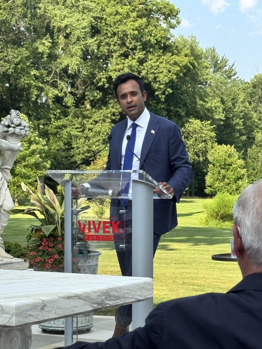 Judgemock's tweet image. Incredible event tonight for @VivekGRamaswamy 🌟
I’m excited about the future of
Ohio and the positive impact he will bring to Hamilton County. @HamCoGOP
Let’s make this happen! 💥
#VivekForGovernor
