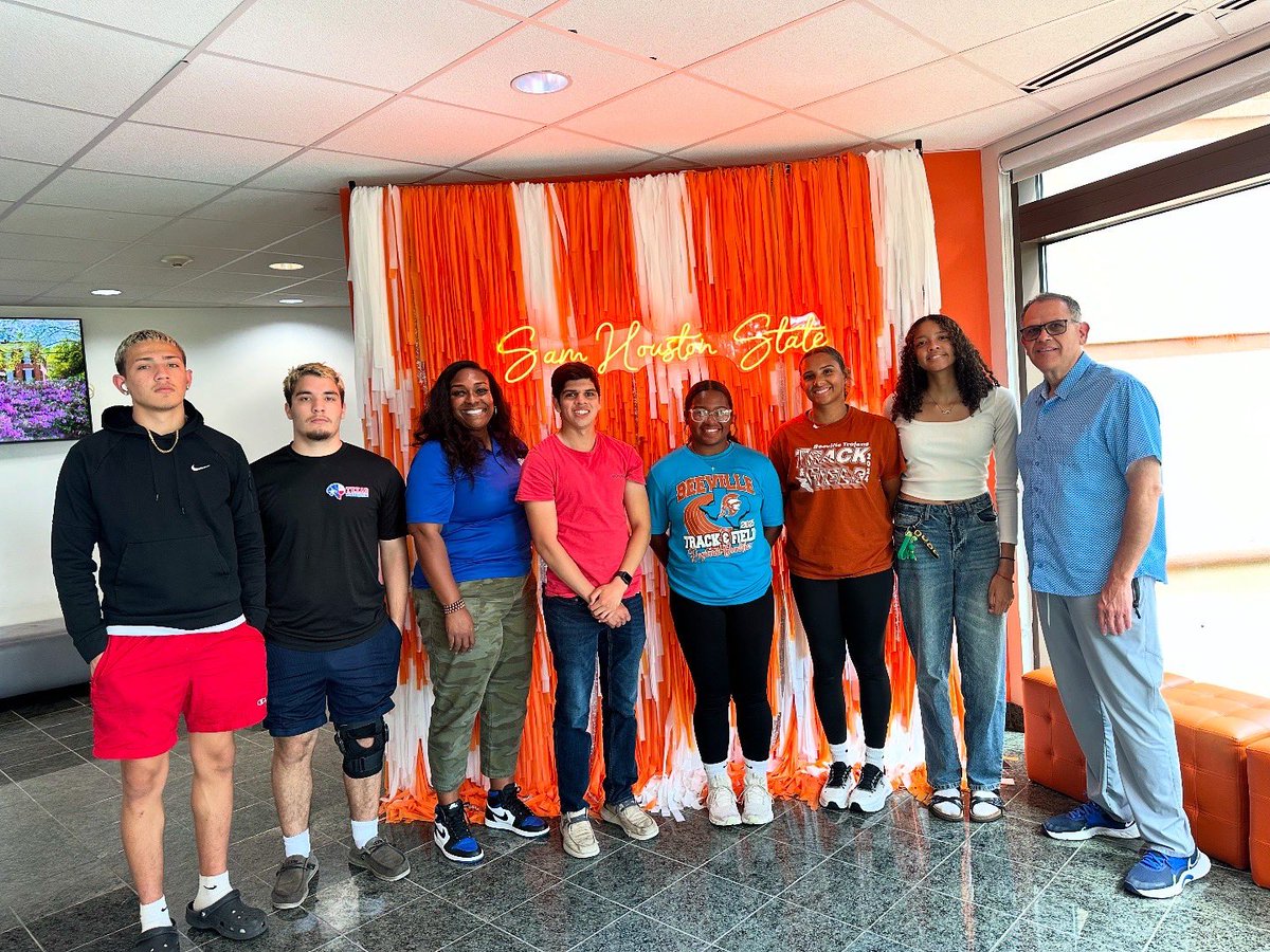 Sheree Bogany (@principalauntie) on Twitter photo Now that Auntie finally has a little time — let’s catch up! 🗓️
Back in May, my amazing AP, Ms. Stephens, helped coordinate a college visit alongside Ms. Saldivar, Mr. Reyna, and myself. We had the joy of taking six of our seniors — now proud graduates — to visit <a href="/TexasSouthern/">Texas Southern University</a> , Now that Auntie finally has a little time — let’s catch up! 🗓️
Back in May, my amazing AP, Ms. Stephens, helped coordinate a college visit alongside Ms. Saldivar, Mr. Reyna, and myself. We had the joy of taking six of our seniors — now proud graduates — to visit <a href="/TexasSouthern/">Texas Southern University</a> ,