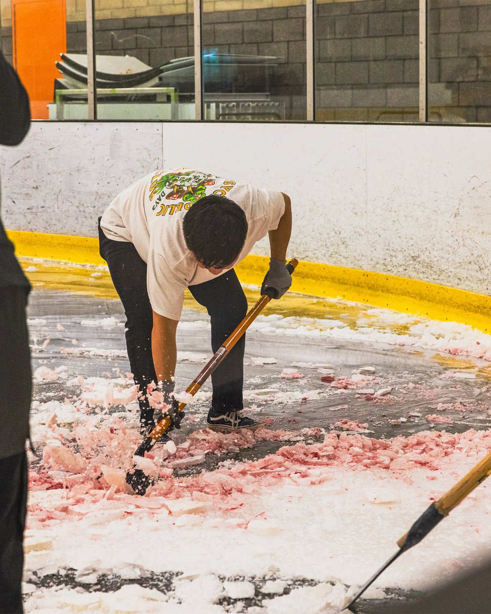 The Rinks & Great Park Ice tweet media