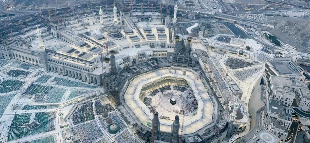 #AsslamuAllekum
#GoodMorningTwitterWorld
कुरआन हकिम की कसम
या कीनन आप खुदा के रसूलों ﷺ में से हैं
और सीधे रास्ते पर ही हैं
ये कुरआन अजीज गालिब और बडे मेहरबान का नाज़िल किया हुआ है #कुरआन (Yaseen) 36/2,3,4,5 #Shams_T <a href="/IMshamstrz/">Shams Tabrez شمس تبریز</a>