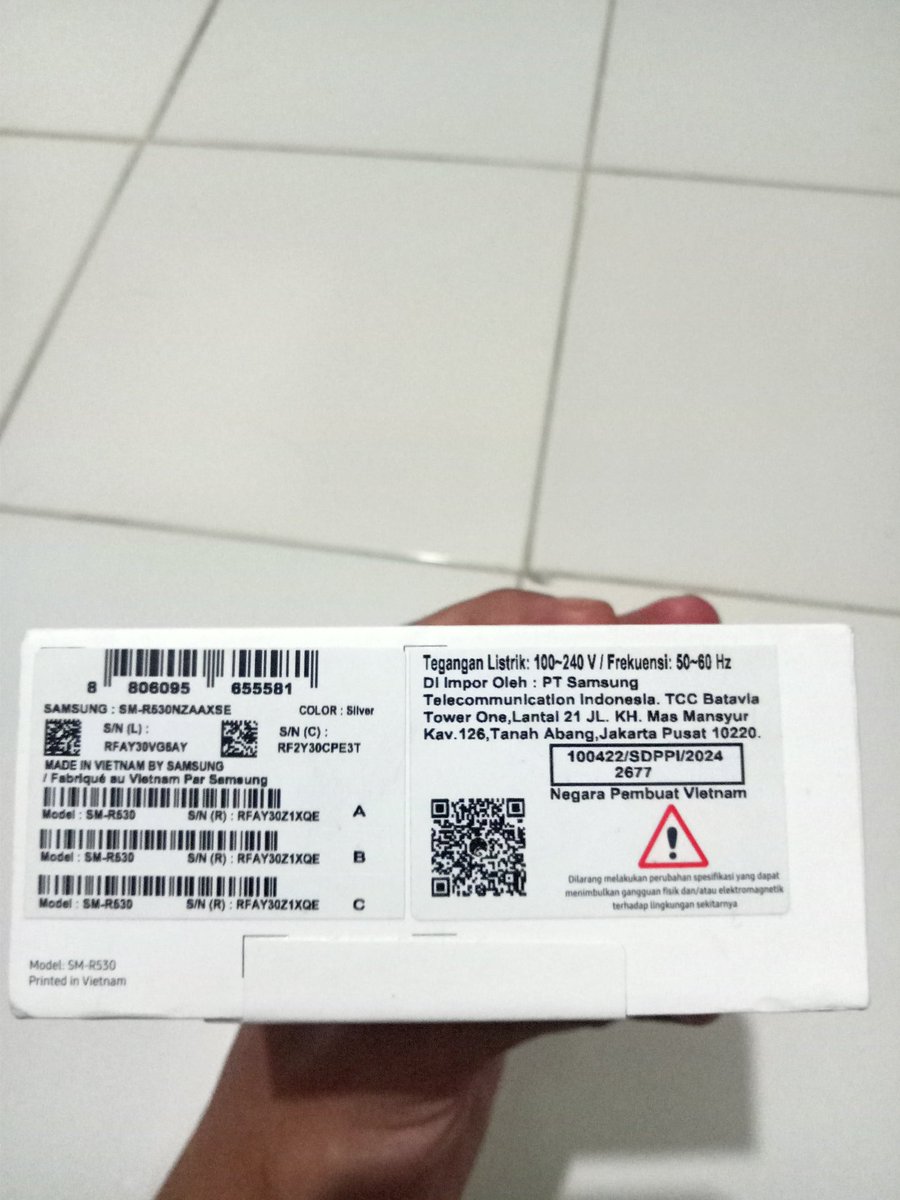 Bantu share yaa 
#WTS Samsung Galaxy Buds 3 warna silver, garansi SEIN, BNIB segelan. Ga kepake mau dijual aja. 
COD Jakpus area tugu tani, Menteng. Open price 2juta NEGO
DM aja yaa
#zonauang
#zonajajan