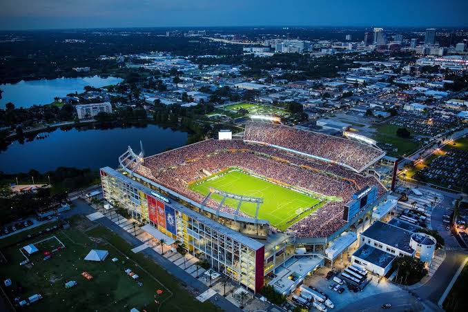 クラブW杯 会場紹介】 キャンピング・ワールド・スタジアム アメフト