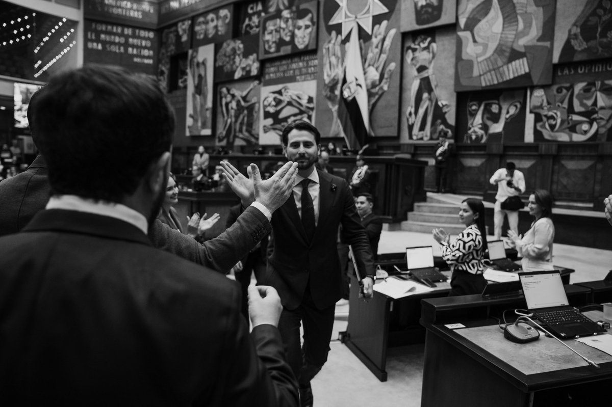 nielstagram_'s tweet photo. Se les acabo la fiesta a los corruptos y eso les tiene incomodos: Por segunda vez RC falla y no logra apelar la Presidencia a @NielsOlsenP. https://t.co/gWvi0pvMDe