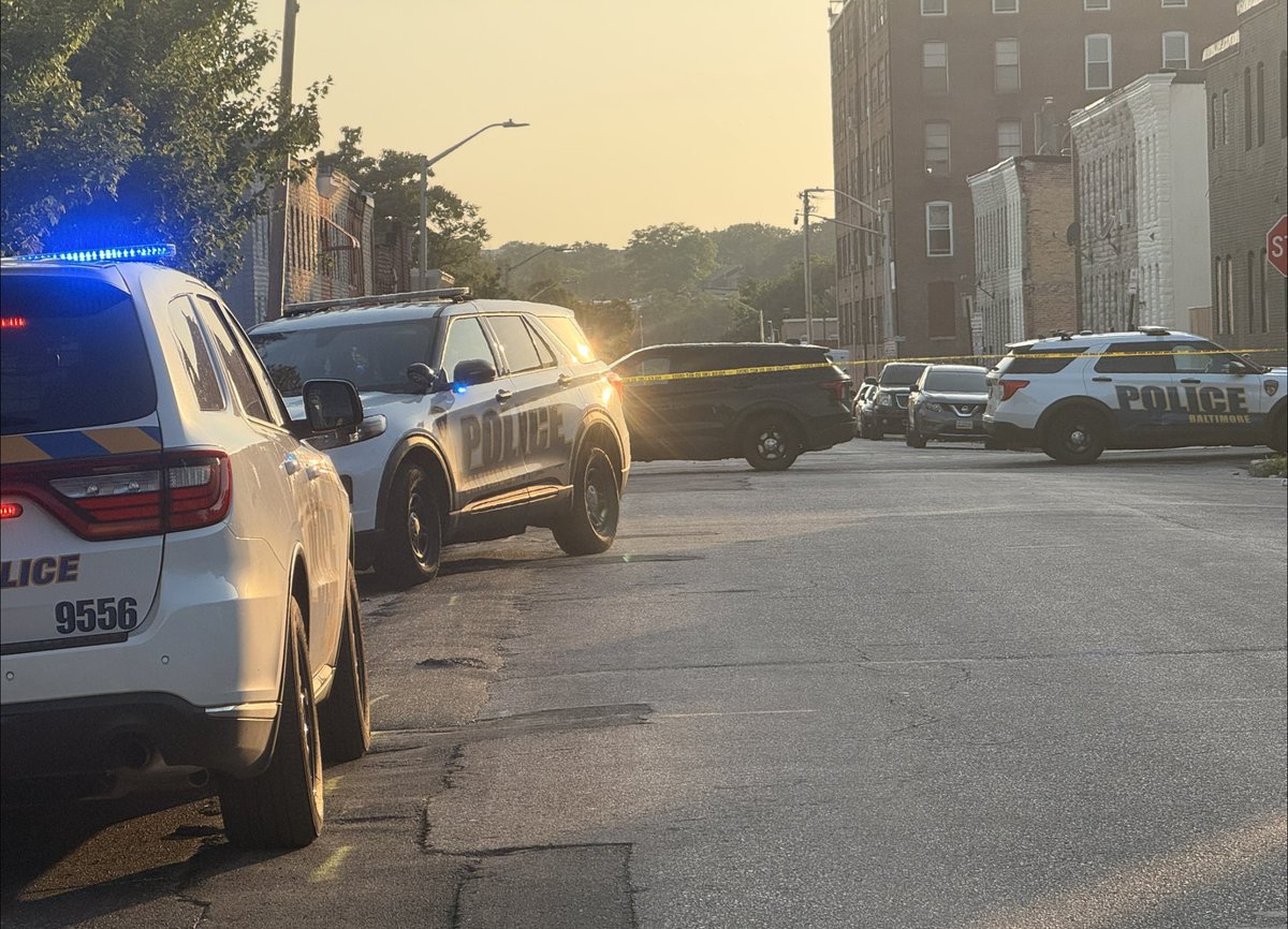 2 shootings in 1 night leave 8 people wounded in Baltimore 
By Tavon N. Thomasson, AFRO Intern
ow.ly/czUt50WfQwP

#baltimoregunviolence #justiceforvictims #stopgunviolence #communitysupport #investigatebaltimore