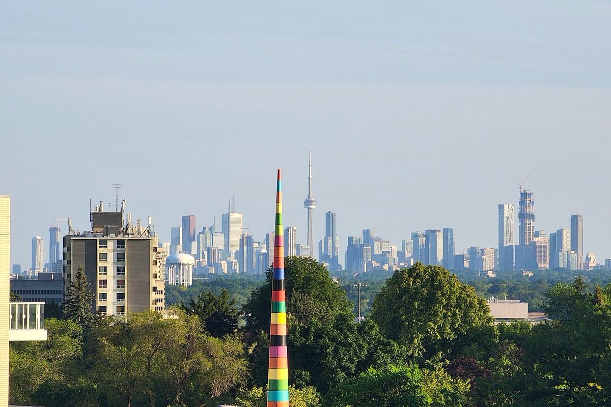 🏙️ Seen from Don Mills and Sheppard in North York in this image by UrbanToronto Forum contributor kris, Toronto's skyline appears to be a city of spires. Second from the left in the distance is SkyTower at Pinnacle One Yonge. About 78 storeys when this image was taken, it's