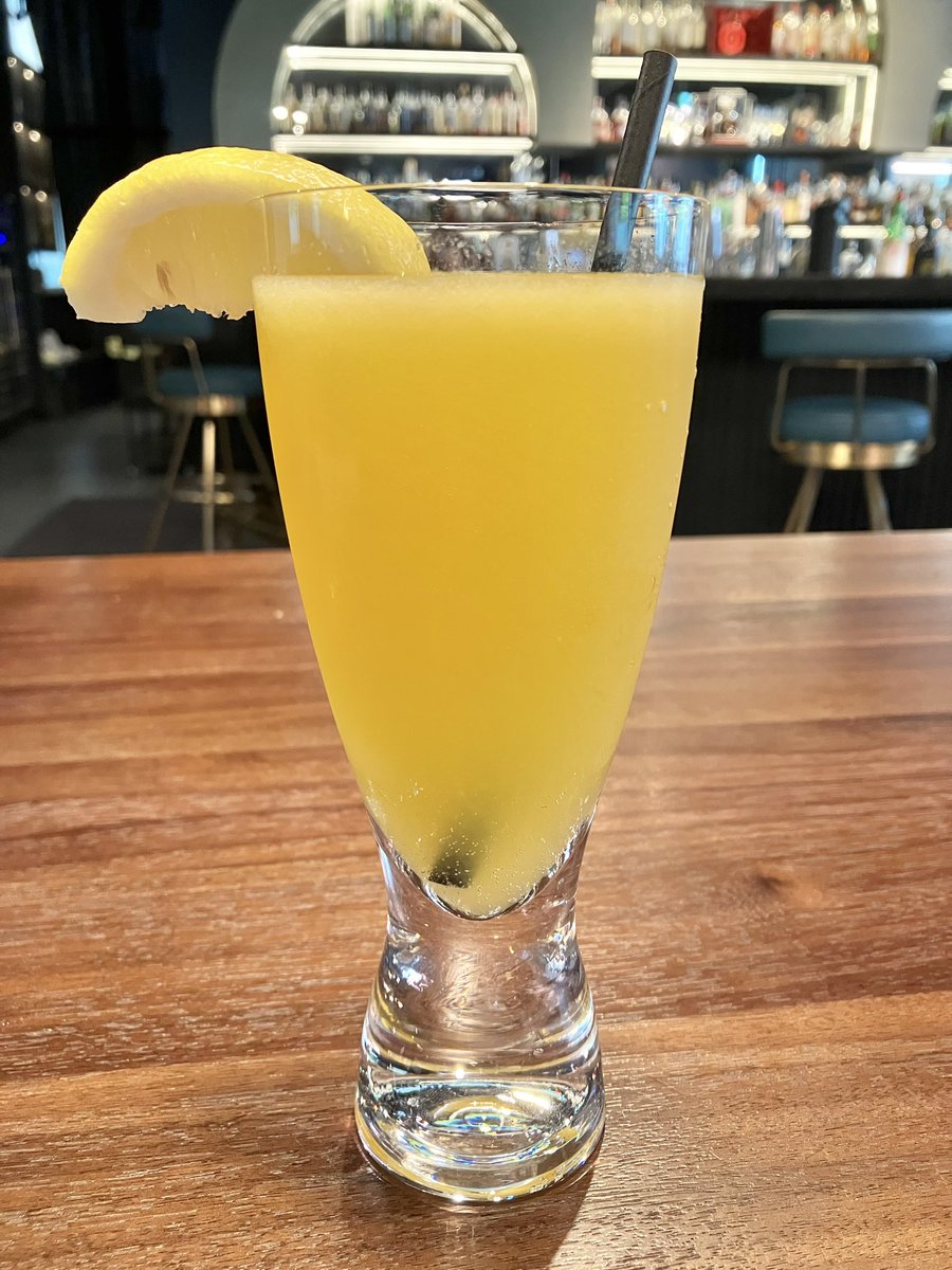 PopRockShawty's tweet image. ๐ butternut squash ravioli + mango soda ๐คค