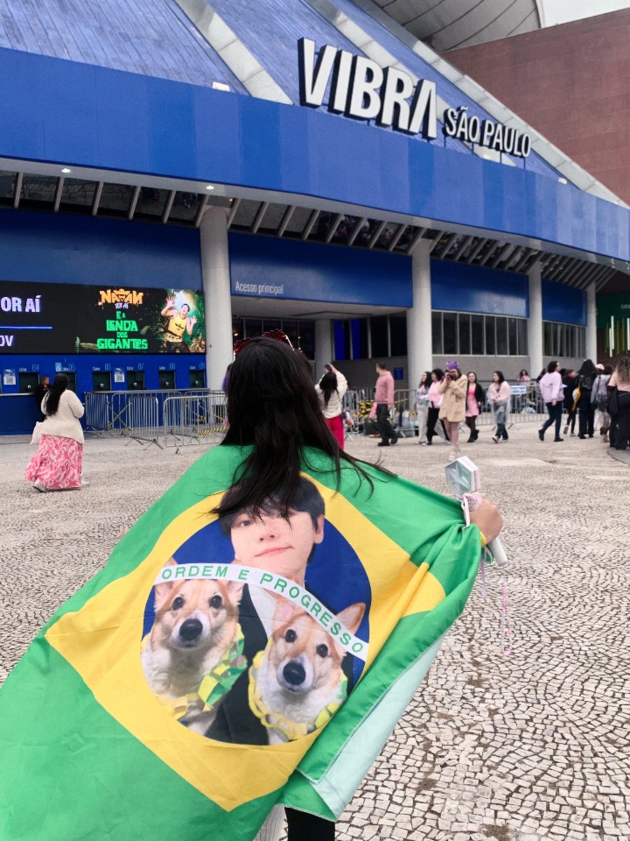 byunismagic's tweet photo. Juh concert core 🌱💗 https://t.co/NiOCFEvFtU
