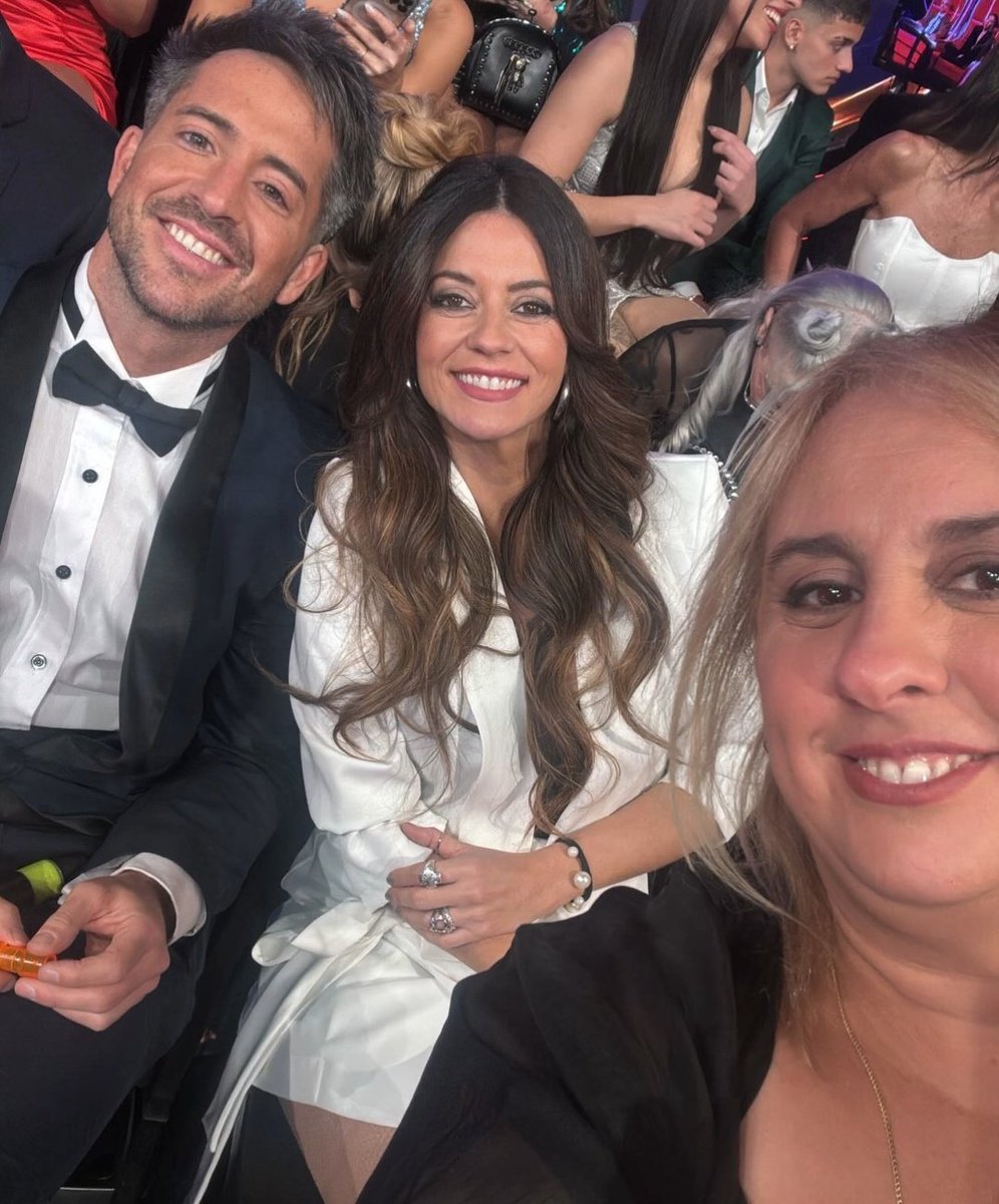 𝐌𝐨𝐫𝐞𝐞 🍷𝐜𝐚𝐦𝐨𝐬𝐡𝐞𝐫𝐚 tweet media