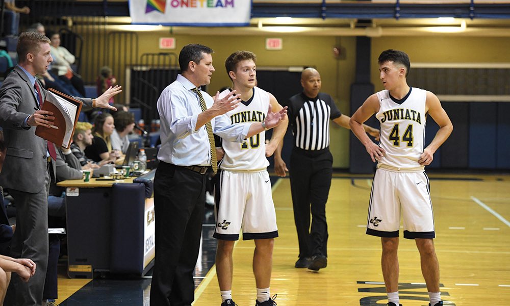 CbbCoach's tweet photo. Greg Curley

Juniata 2001-present https://t.co/n0gSD5uxkZ