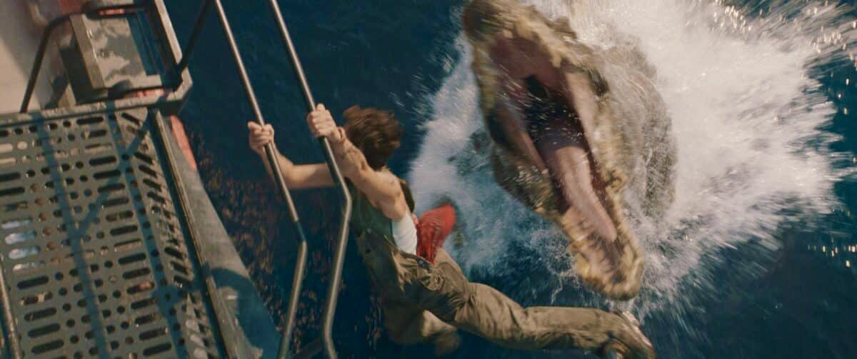 RussMilheim's tweet image. I’ve seen #JurassicWorldRebirth!
It’s a dream come true to see the Spinosaurus return to the big screen for some entertaining prehistoric carnage—though I do wish they got more screentime.
Dino scenes are amazing (VFX could be better).
It feels similar to Lost World and JP3.