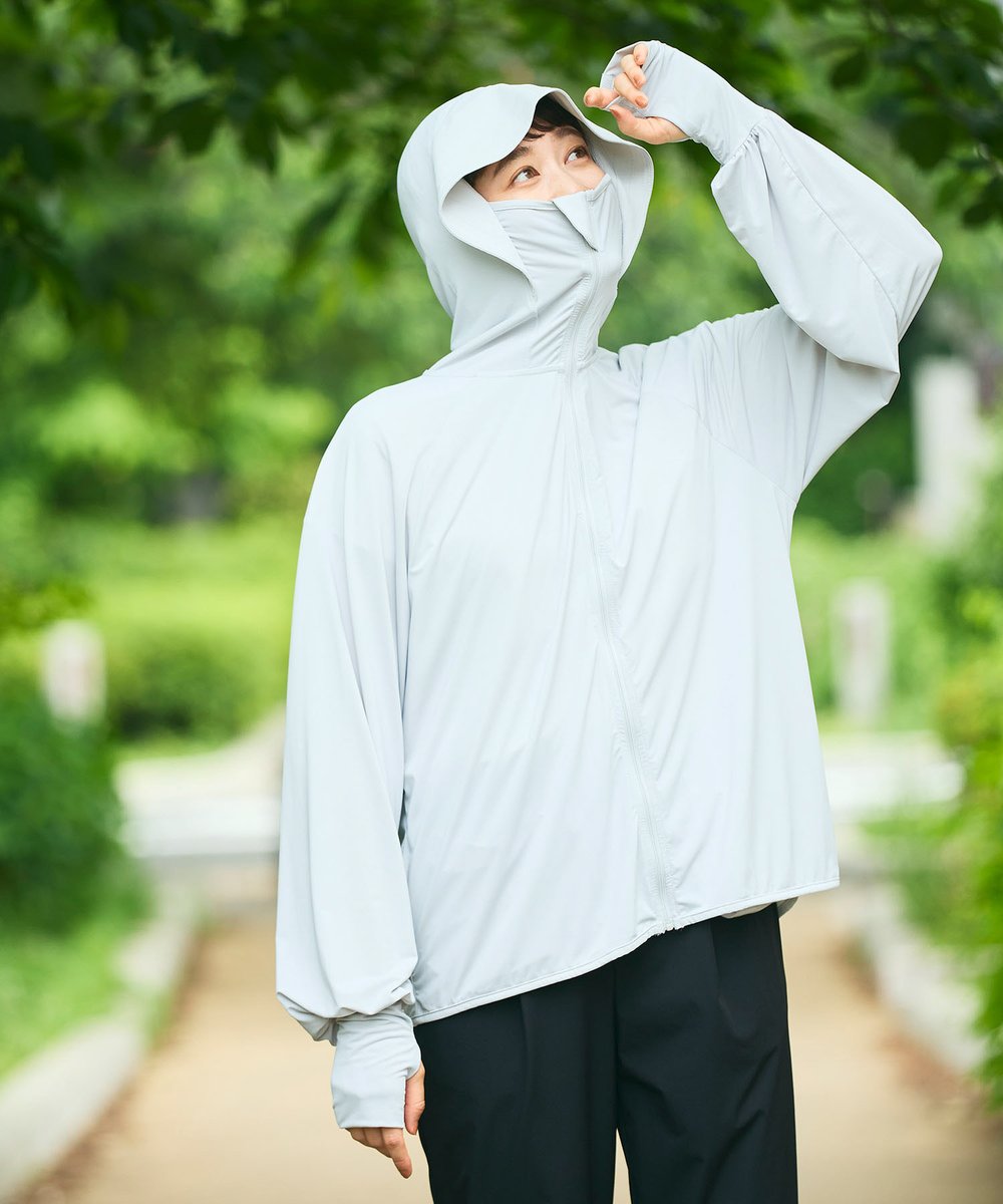 【昨日読まれた記事】「絶対に焼きたくない」フェイスカバーと融合したUVカットパーカが人気　男性需要も増加
fashionsnap.com/article/2025-0…