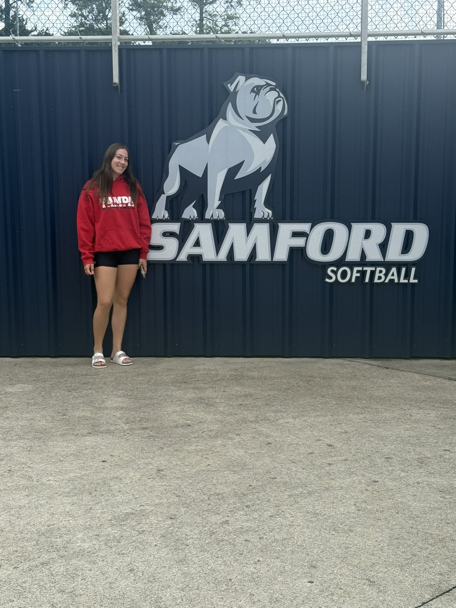 _EmmaBell2_'s tweet image. Thank you @SamfordSB for an amazing camp. I had so much fun and loved getting to know the coaches and school. @megdcurry @sarahcespedes1 @logancalhoun22
@bellsfurg @MustangsPynes27 @OderioBetty Go Bulldogs!!