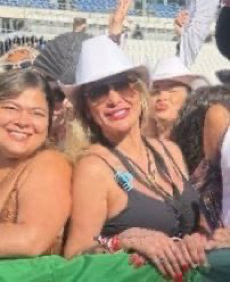 Amo que a Beyoncé abriu mais setores nos shows de Atlanta.