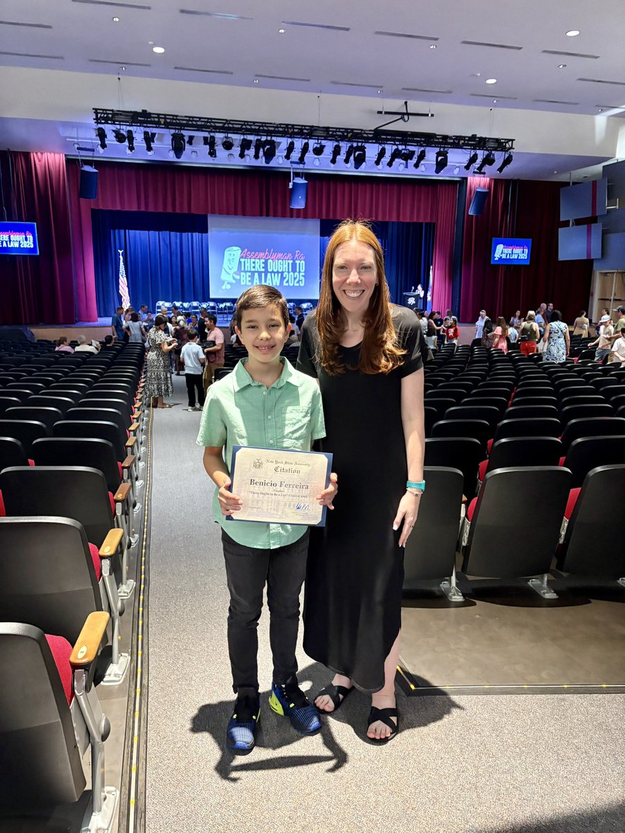 Allabouttheyet's tweet image. ⚖️ 2025 There Ought To Be A Law
Thank you @EdwardRa19 for the continued partnership of Civics in Action!
Congrats to Semi-Finalist, Benicio Ferreira & winner, Owen Isenberg. Owen’s bill is CPR & First Aid provided to youth athletes, empowering youth to have fun & play safe! ⚾️