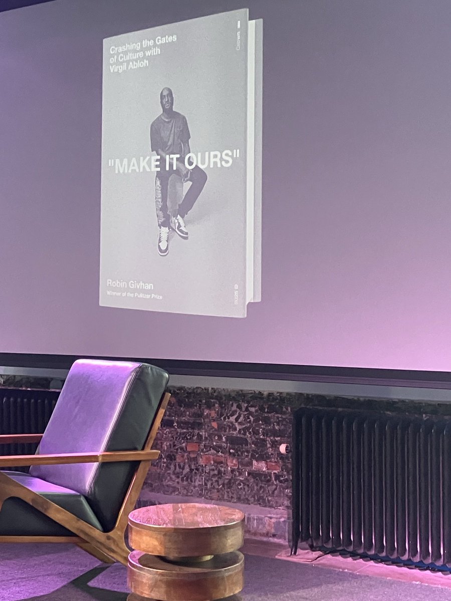 crystalshipnyc's tweet photo. Congrats again to ⁦@RobinGivhan⁩ on her new book #MakeItOurs and ⁦@lynettesaid⁩ as moderator sponsored by #BlackFashionFair https://t.co/Wk8uTEbycK