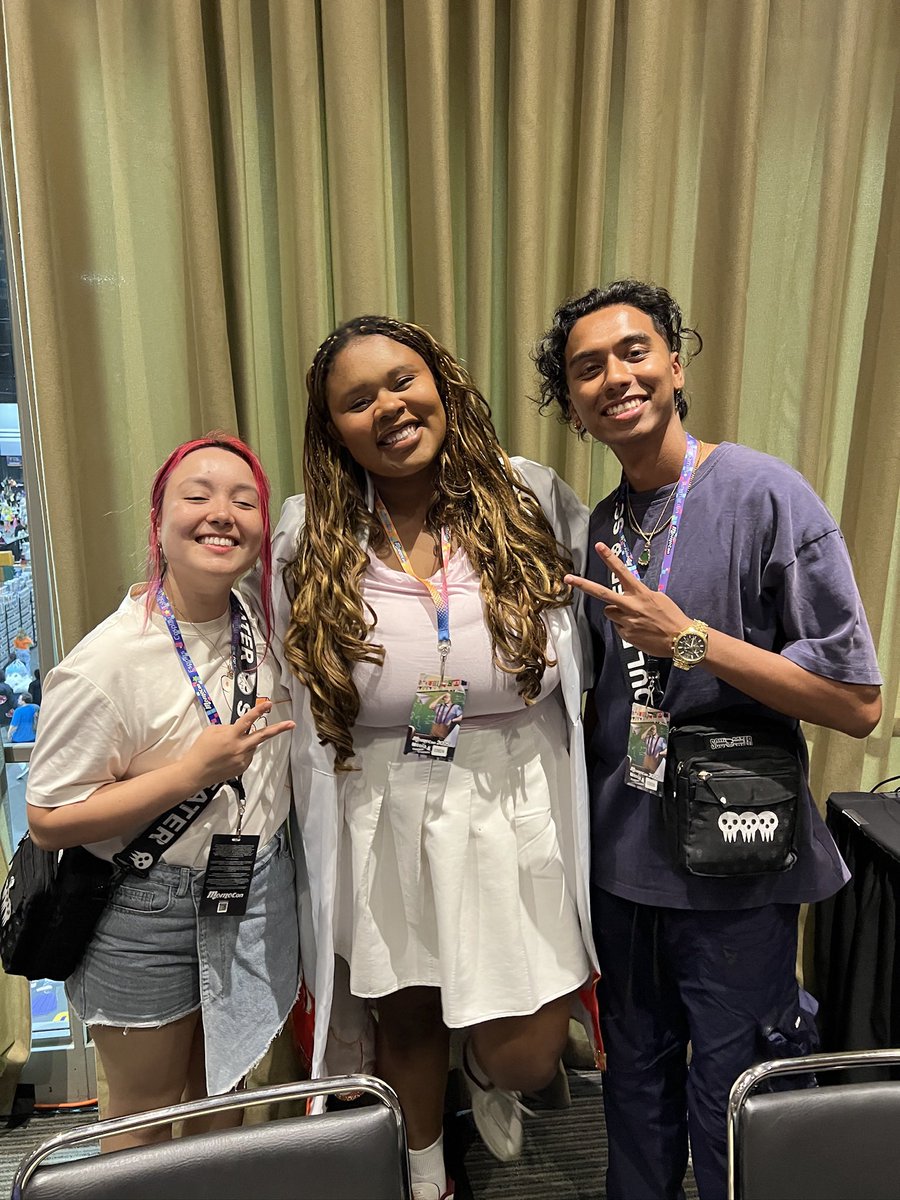 kumar_sutra's tweet photo. Finally posting my mini MomoCon photo-dump but my first time at @MomoCon &amp; in ATLanta in general last month was nothing short of amazing vibes! 🙌🏾 Much love to everyone I got to see, chat with, &amp; kick it with during that weekend ❤️🙏🏾

#momocon #momocon2025 #Atlanta #ATL https://t.co/AeSnEQXnKX
