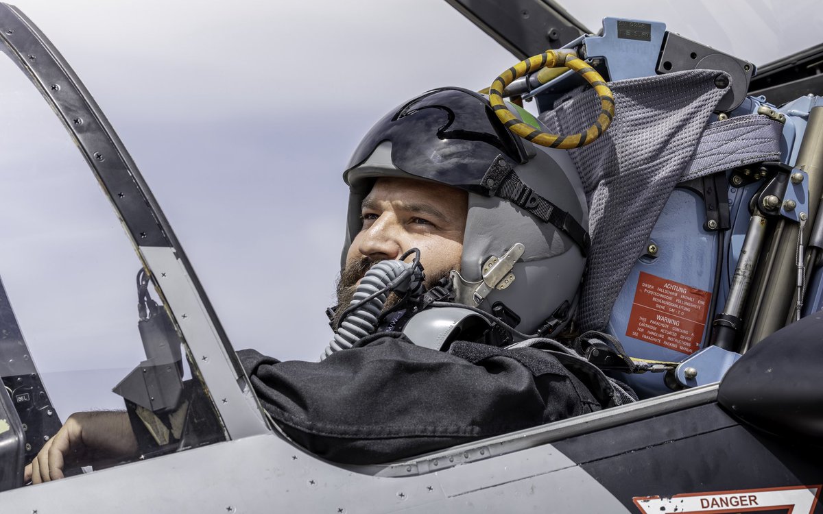 TheAKGuy's tweet photo. …and 37 hours later, I was back home 🫡

All jokes aside, these were from a few weeks ago when I got invited by @rookisaacman to fly fighter jets up in Bozeman. It was an incredible experience, and taking the controls and doing a barrel roll was adrenaline I’ll remember forever. https://t.co/kJio5P6m9c