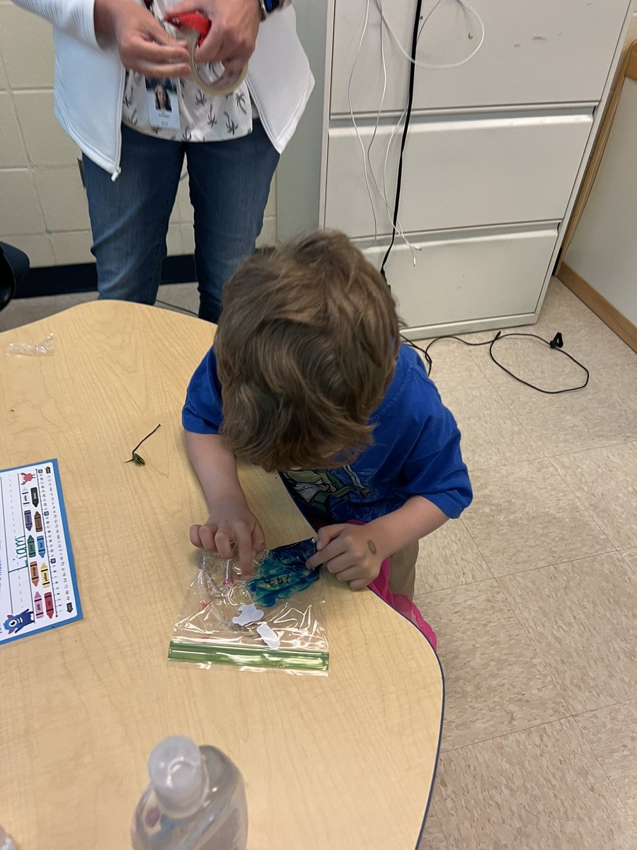 We made ocean sensory bags in OT group last week!