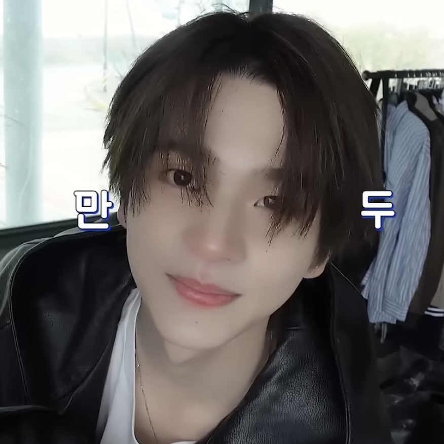 저화질의 신유 tweet media