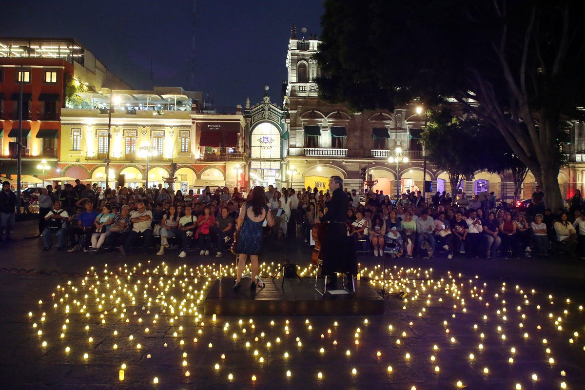 Invita <a href="/IMACP/">Instituto Municipal de Arte y Cultura de Puebla</a> a disfrutar del “Zócalo Entre Velas” con Lulú García en el marco de la FILIP #LaCapitalImparable 

Será el viernes 27 de junio a las 19:00 Hrs, un amplio repertorio de obras desde Sebastian Bach hasta Alberto Ginastera, <a href="/pepechedrauimx/">Pepe Chedraui 🇲🇽</a>  <a href="/PueblaAyto/">Ayuntamiento de Puebla</a> #PueblaCapital