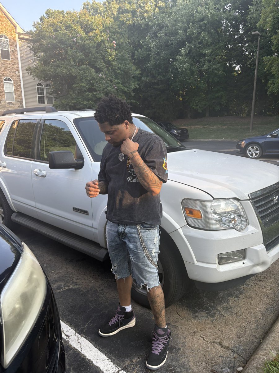 MENACE2SLIME's tweet photo. 🩶 https://t.co/NFiFw8kjDX