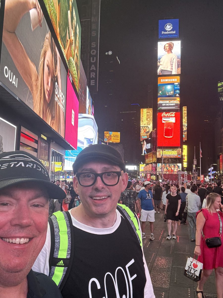 Yo <a href="/gooftroop2025/">goof</a> took over Times Square tonight!! 💯💯
