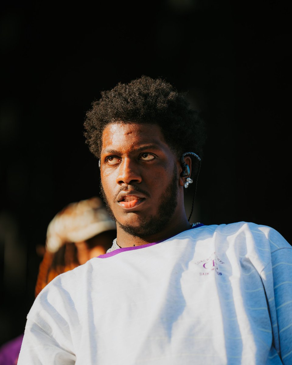 Capturesbyseth tweet media