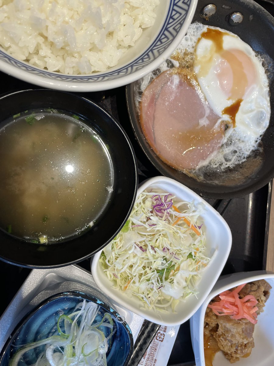 tinkodai_7's tweet photo. おはよございます٩(๑❛ᴗ❛๑)۶
予定がめちゃくちゃ早く終わったので
ひぐらしから〜

＃今日の珍古台 https://t.co/ukq3mmy0D0