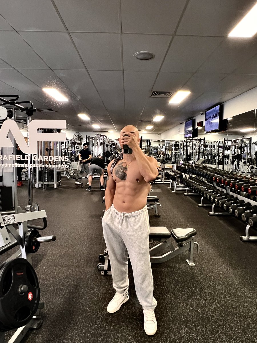 Koala123520's tweet photo. 我要的不多……
Just stick to it every day.🏋️‍♀️ https://t.co/MfBl19kXdV