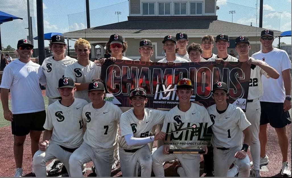 Dylan_Jones2028's tweet image. Had a great team W Saturday
5.1 IP
6 H
1 ER
1 BB
9 Ks

And an even better team tournament win for 15u Sparks Black. 
@CangelosiSparks @bsf_pitching @Lemont_Baseball