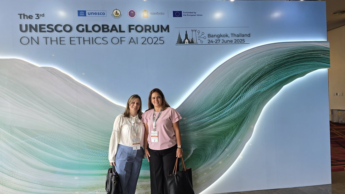Día 0 del #GFEAI2025, 3er Foro Global de la UNESCO sobre el uso ético de la #IA. Hablamos de alianzas, de la estrategia cubana y la competenciasxde nuestros científicos y expertos en ests área. #Cuba presente.