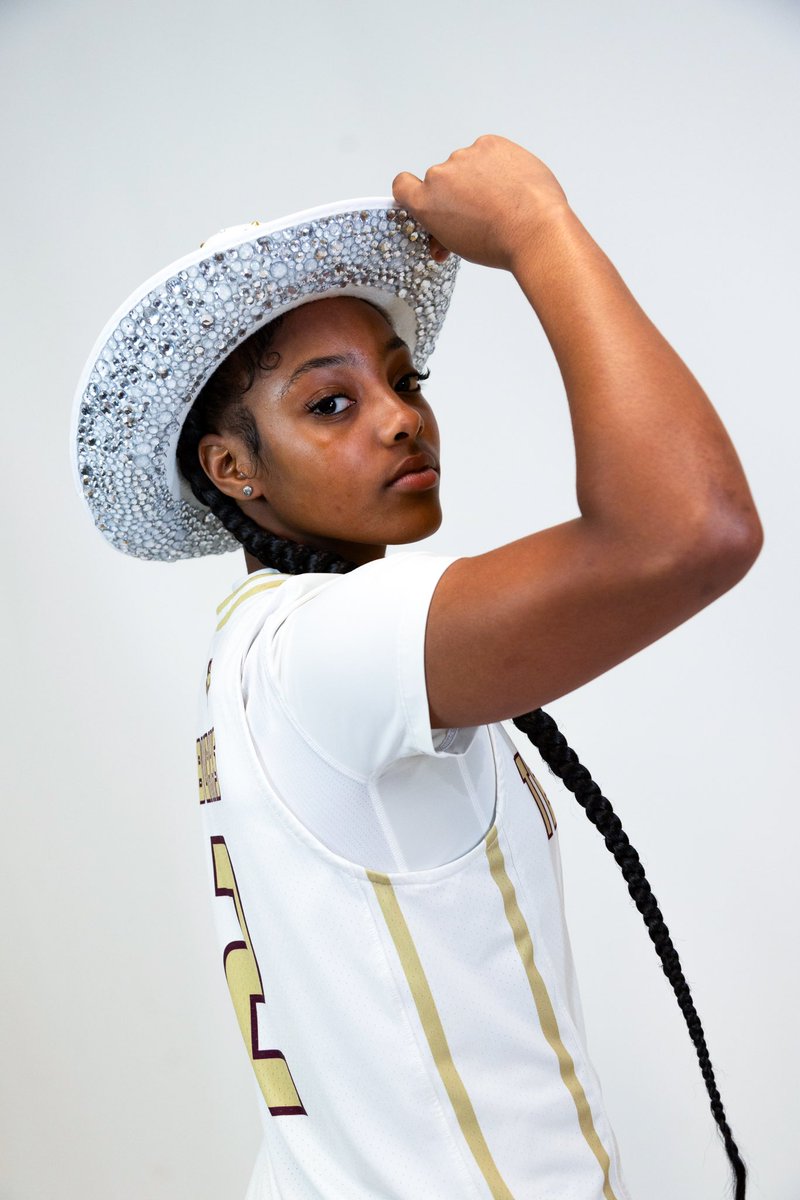 Aja Smith tweet media