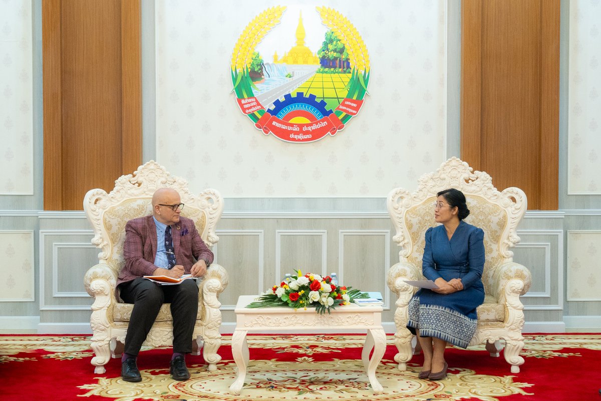 UNFPALaoPDR's tweet image. @UNFPAAsiaPac Deputy Regional Director Dr. Bodiroza met with the Lao Statistics Bureau to discuss #LaoPDR first-ever digital census. Set to reach 1.4 mln households, Census will ensure no one is left behind &amp;amp; drive inclusive policies for women, girls, youth&amp;amp; persons w disability