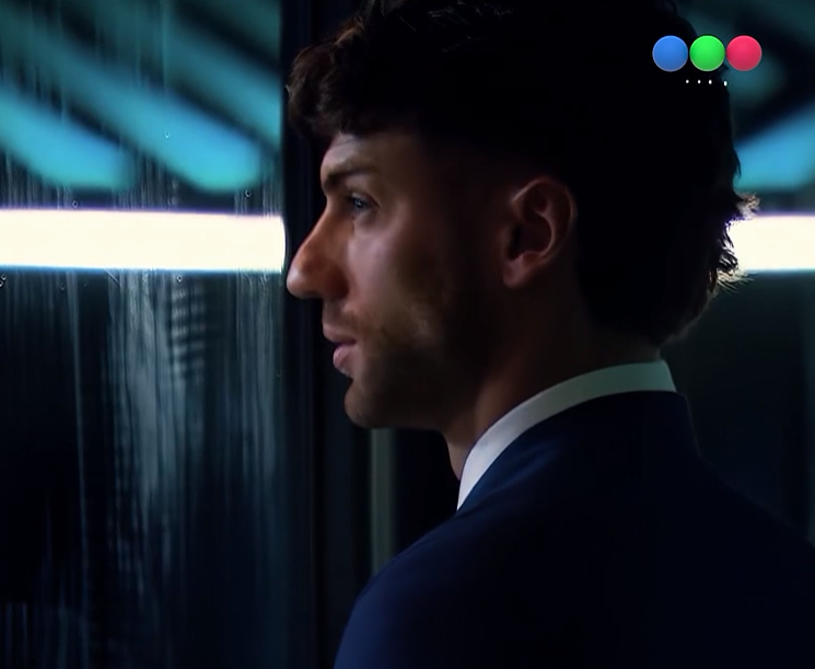 AnaMGuimaraens's tweet photo. El mejor jugador de GH
El que merece apagar la luz
TATO ES GH 
#GranHermano https://t.co/oD6rdt9knx