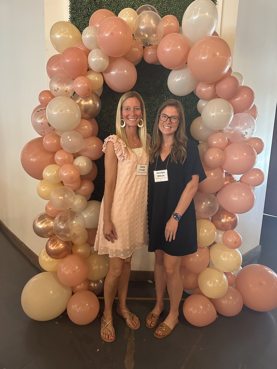 Dr. Laura Foster tweet media