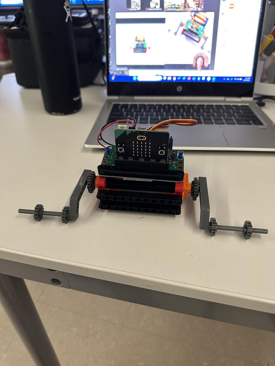 amy_parksSTEM's tweet photo. Day 7 of Pathfinders Summer Institute converted the rover from yesterday into a swimming bot 😂 then built and coded a remote to control the rover! Another awesome day! Thank you @BrownDogGadgets @InfyFoundation #infypathfinders @NorthColonieCSD https://t.co/wA7xniiBW4