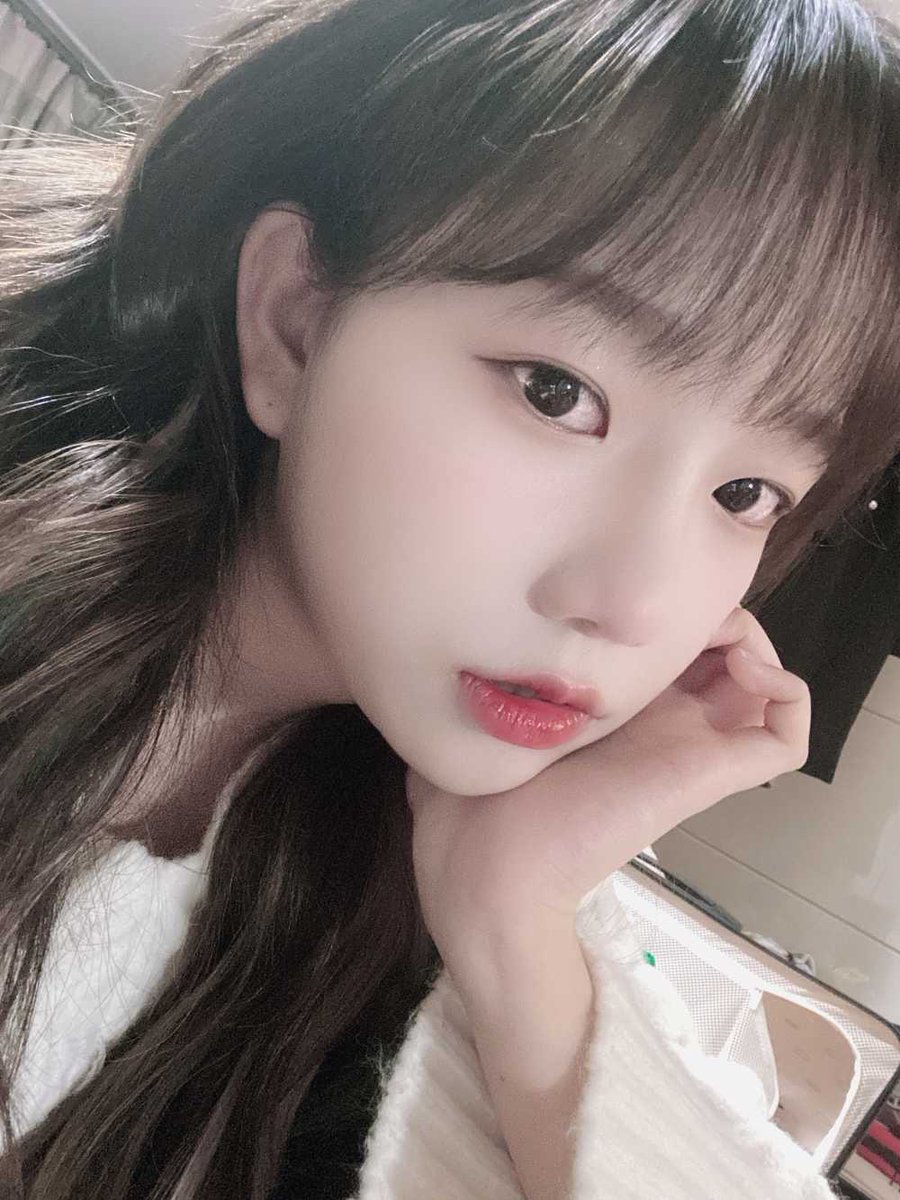 Hoy por fin tenemos un #𝖉𝕚vin𝕚təʼs𓋜辟𝐛a͞c𝚔 con el que fangirlear and ofc yo no espere mucho para casi salir corriendo y unirme. Puede que trás estos ojitos no se vean pensamientos, pero la verdad es que mi mente esta llena de ⁦#𝑂𝕙ーmyː𝑔ö𝚍.

#𝚄𝐬āgi 𑁭 🏐♡ 𝐡aik𝕪uu !